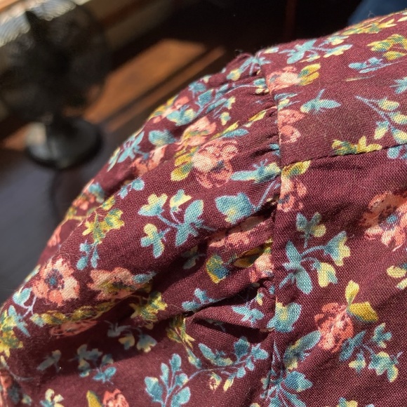 LOFT Plum Floral Pintuck Blouse - Picture 4 of 7